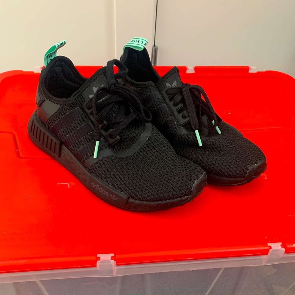 Adidas NMD_R1 W- Black